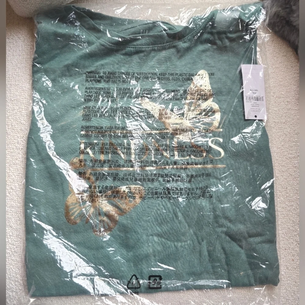 NWT! GAP, Organic Cotton Graphic Printed T-Shirt,Green/Butterfly,XXL (14/16)